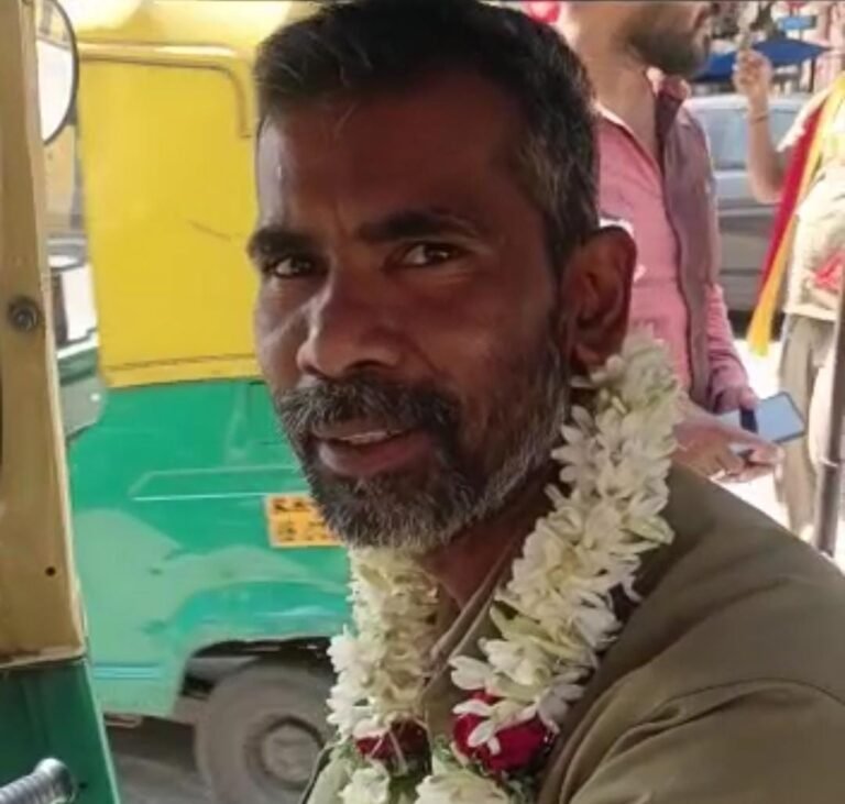ಇಂದು ಆಟೋ ಓಡಿಸಿದ್ದಕ್ಕೆ ವ್ಯಂಗ್ಯಭರಿತ ಸನ್ಮಾನ!