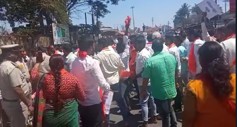 ಬೇಲೂರು ರಥೋತ್ಸವದಲ್ಲಿ ಕುರಾನ್ ಪಠಿಸದಂತೆ ಧರಣಿ: ಜೈ ಕುರಾನ್‌ ಎಂದ ಮುಸ್ಲಿಂ ಯುವಕ