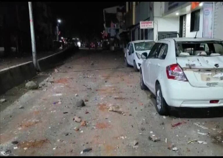 ಮಸೀದಿ ಎದುರು ಡಿಜೆ ಮೆರವಣಿಗೆ: ಎರಡು ಗುಂಪುಗಳ ನಡುವೆ ಘರ್ಷಣೆ