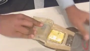 ಚಪ್ಪಲಿಯಲ್ಲಿತ್ತು ಚಿನ್ನದ ಗಟ್ಟಿ!!  ಬೆಂಗಳೂರು ಏರ್‌ಪೋರ್ಟ್‌ನಲ್ಲಿ ಚಿನ್ನ ಸೀಜ್‌‍‍