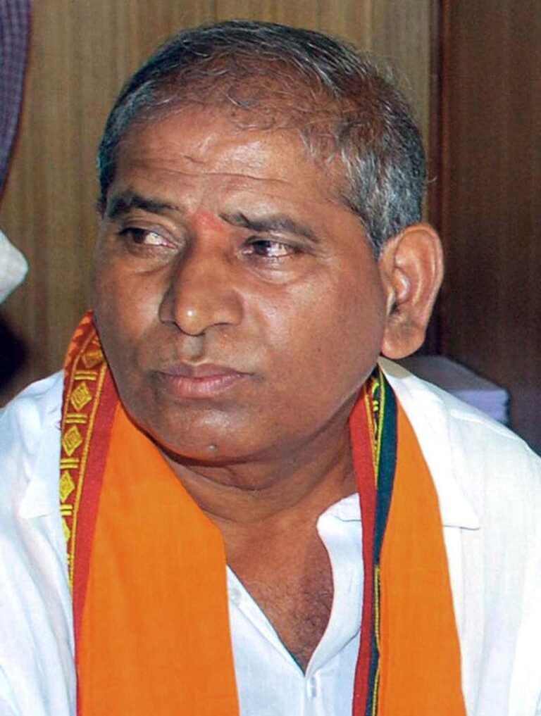 ಬಿಜೆಪಿಗೆ ಮತ್ತೊಂದು ಆಘಾತ: ಸಂಸದ ಸ್ಥಾನಕ್ಕೆ ಕರಡಿ ಸಂಗಣ್ಣ ರಾಜೀನಾಮೆ ಘೋಷಣೆ