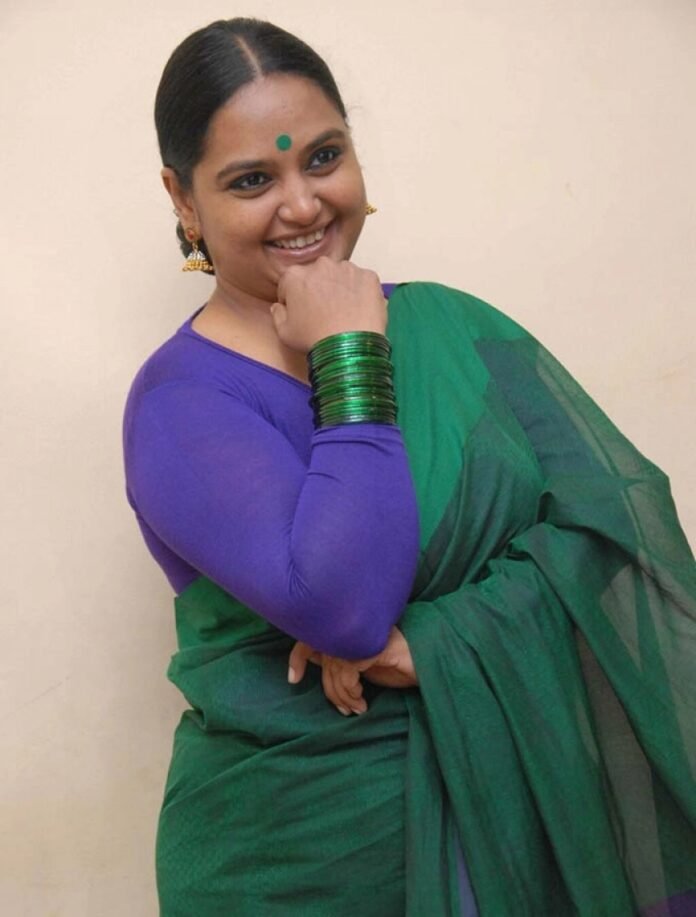 complaint against actress shruthi