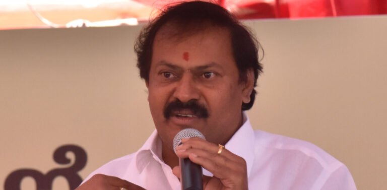 ಟಿಕೆಟ್ ನೀಡುವಂತೆ ಸಿದ್ದರಾಮಯ್ಯಗೆ ಅಖಂಡ ಶ್ರೀನಿವಾಸಮೂರ್ತಿ ಮನವಿ