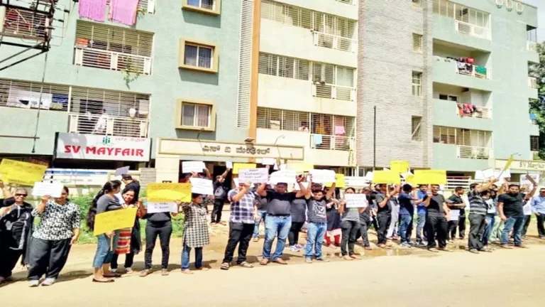 ಬೀದಿನಾಯಿ ವಿರುದ್ಧ ಪ್ರತಿಭಟನೆ ನಡೆಸಿದ ಅಪಾರ್ಟ್‌ಮೆಂಟ್ ನಿವಾಸಿಗಳ ವಿರುದ್ಧ ಎಫ್‌ಐಆರ್
