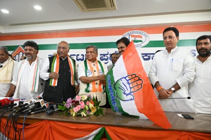 jagdish shetter joins congress