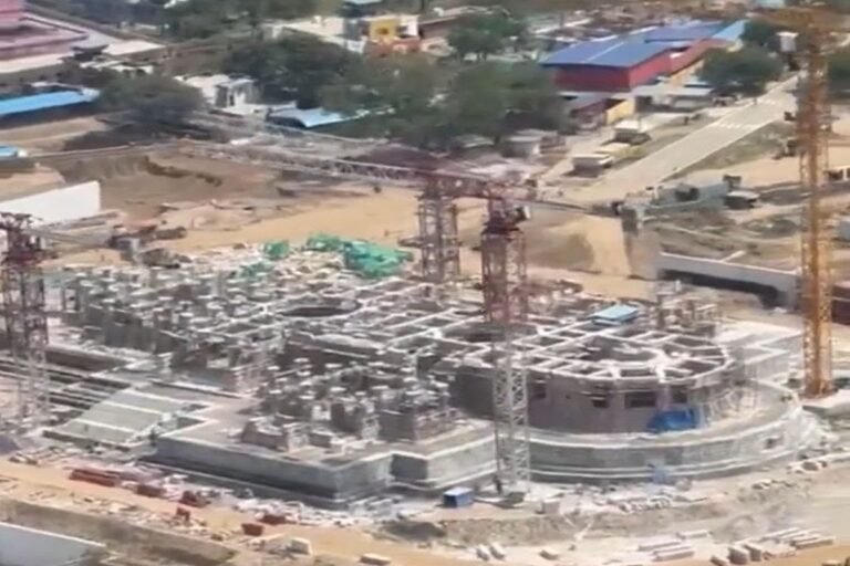 ಹೆಲಿಕಾಪ್ಟರ್ ನಿಂದ ರಾಮ ಮಂದಿರ ಹೇಗೆ ಕಾಣಿಸುತ್ತೆ?: ವಿಡಿಯೊ ನೋಡಿ
