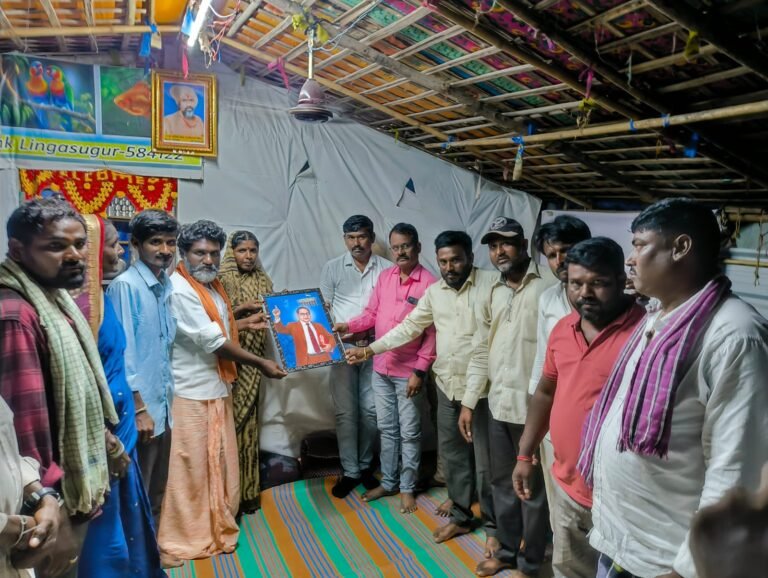 ಮನೆ ಮನೆಗೆ ಅಂಬೇಡ್ಕರ್ ಕಾರ್ಯಕ್ರಮ 119ನೇ ಮನೆಯಲ್ಲಿ ಅಂಬೇಡ್ಕರ್ ವಿಚಾರಗಳ ಸಭೆ : ಅಮರಯ್ಯ ಘಂಟಿ
