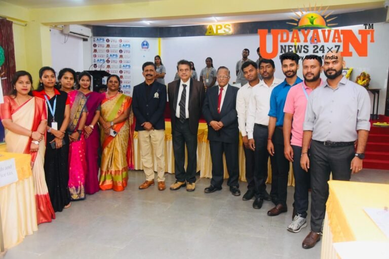 ಸೋಮನಹಳ್ಳಿ ಎ.ಪಿ.ಎಸ್ ಪಿಯುಸಿ ಕಾಲೇಜಿನಲ್ಲಿ ವಿಜ್ಞಾನ ಹಾಗೂ ಕಲೆಯ ವಸ್ತುಪ್ರದರ್ಶನ