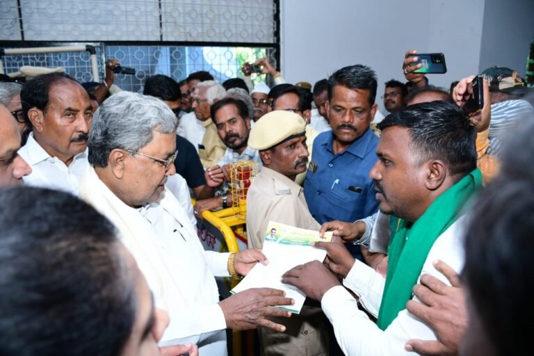 ಕಲಬುರಗಿ: ರೈತರ ವಿವಿಧ ಬೇಡಿಕೆಗಳ ಈಡೇರಿಕೆಗೆ ರಾಜ್ಯ ಸರ್ಕಾರಕ್ಕೆ ರೈತ ಸಂಘದಿಂದ ಆಗ್ರಹ