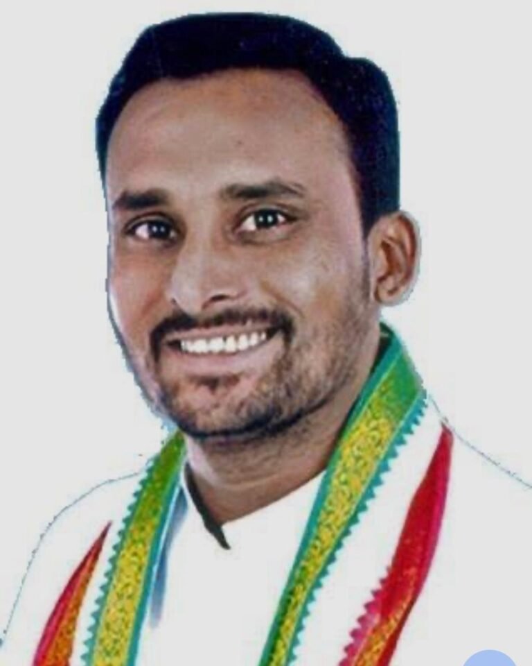 ವಿಜಯಾನಂದಗೆ ಸಚಿವ ಹಾಗೂ ವೀಣಾ ಅವರಿಗೆ ನಿಗಮ ಅಧ್ಯಕ್ಷ ನೀಡಲು ಡಾ. ಎಸ್. ಸಂಗಮೇಶ್  ಆಗ್ರಹ…!!!