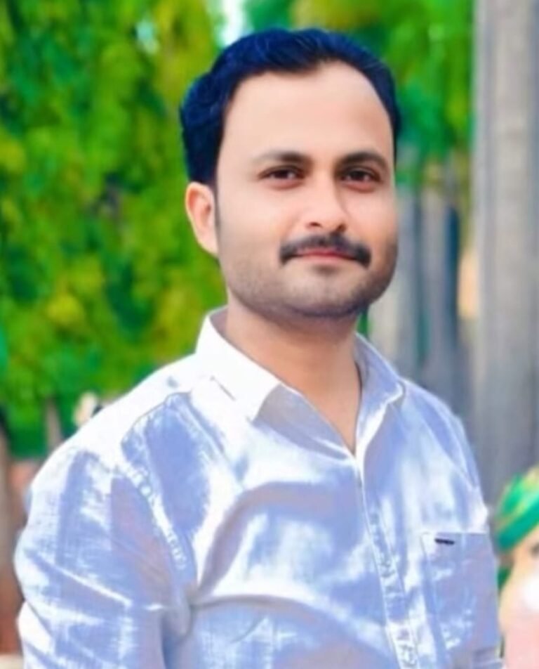 ಯುವ ಕಾಂಗ್ರೇಸ್  ಪಕ್ಷದ ಪ್ರ.ಕಾರ್ಯದರ್ಶಿ ಸ್ಥಾನಕ್ಕೆ ರಾಜಿನಾಮೆ ಸಲ್ಲಿಸಿದ ರಫೀಕ್‌ ಶಿರೋಳ…!