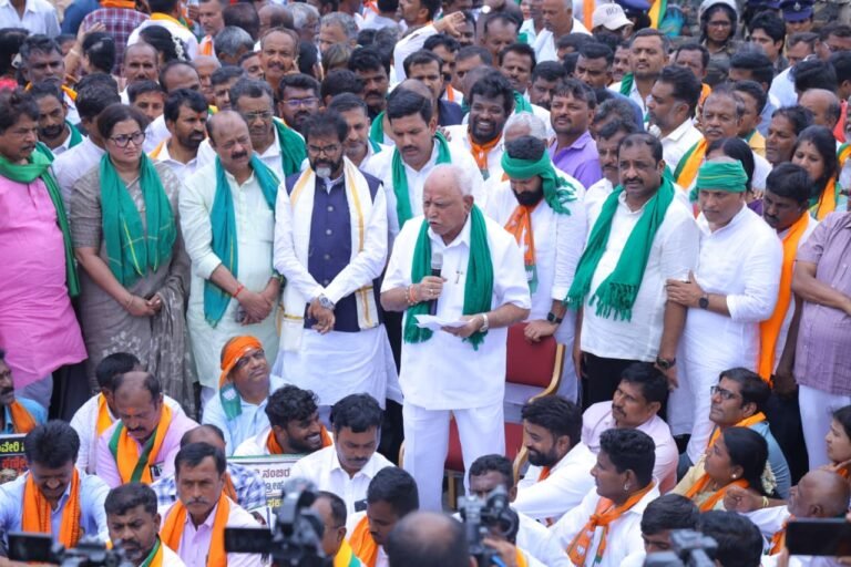 ದೊಂಬರಾಟ ಬಿಡಿ, ಕಾವೇರಿ ವಿವಾದಕ್ಕೆ ಶಾಶ್ವತ ಪರಿಹಾರ ಕಂಡುಕೊಳ್ಳಿ :: ಜನಹಿತಕ್ಕಿಂತ ಸಚಿವ ಸಂಪುಟವೇ ಮುಖ್ಯ: ಯಡಿಯೂರಪ್ಪ